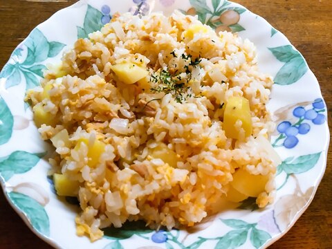 じゃが芋とツナのチャーハン